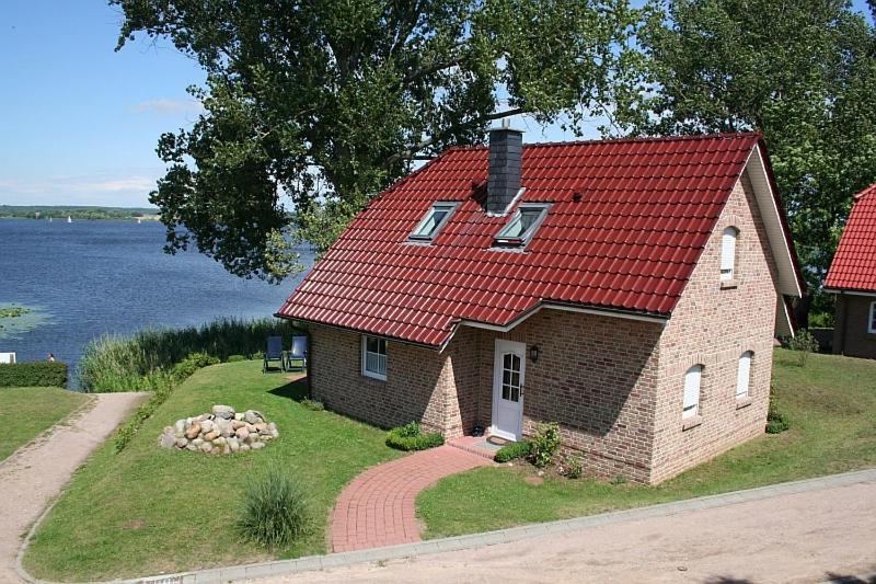 Blick Aufn See Щернберг Екстериор снимка